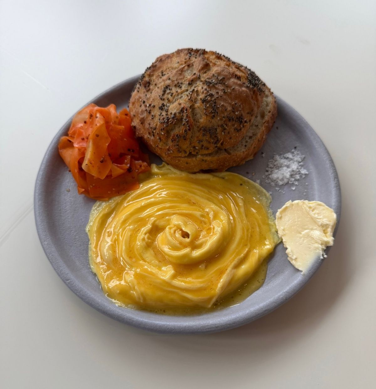 오전 8시부터 10시까지만 맛볼 수 있는 브랙 퍼스트 세트 메뉴 / 이미지 출처: 인스타그램 @dekad.park