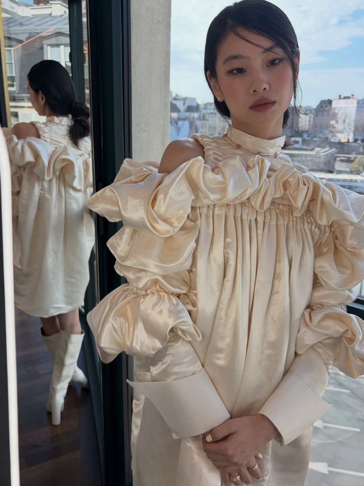 루이 비통 쇼에 참석한 정호연 / 이미지 출처: 인스타그램 @hoooooyeony 