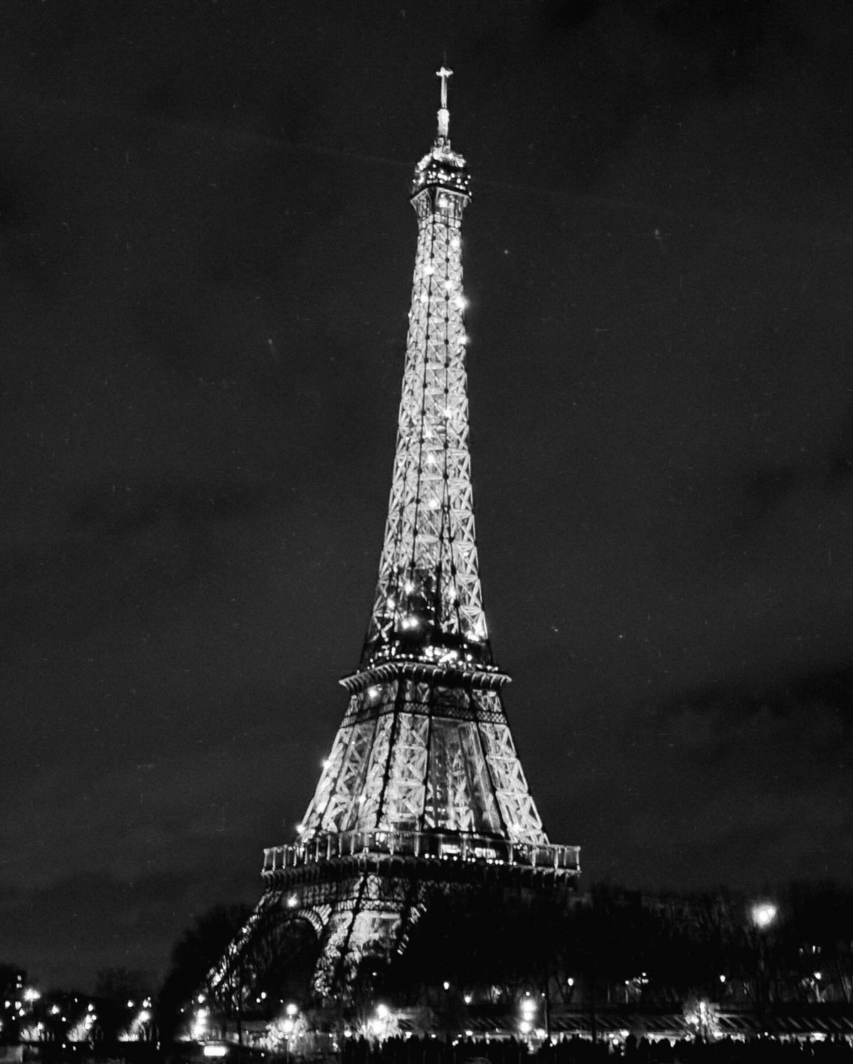 디올 쇼 참석차 파리를 자주 찾는 지수. / 이미지 출처: 인스타그램 @sooyaaa__ 