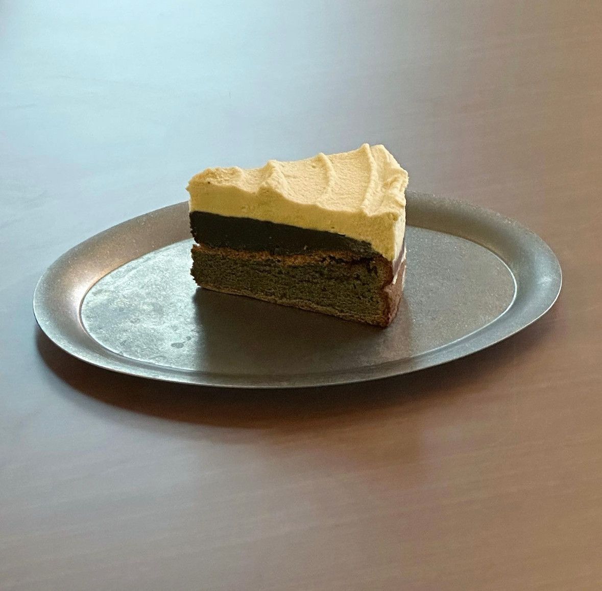 고소한 완두 크림과 묵직한 쑥 가나슈가 조화롭게 어우러진다. / 출처: 이치서울 네이버지도 업체 등록