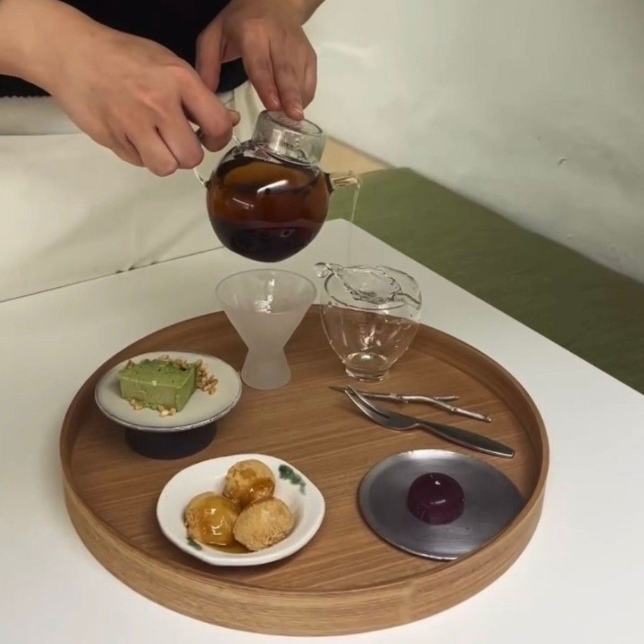 격불 말차와 다식 3종을 제공하는 말차 한상. / 이미지 출처: 네이버 지도 업체 제공 이미지