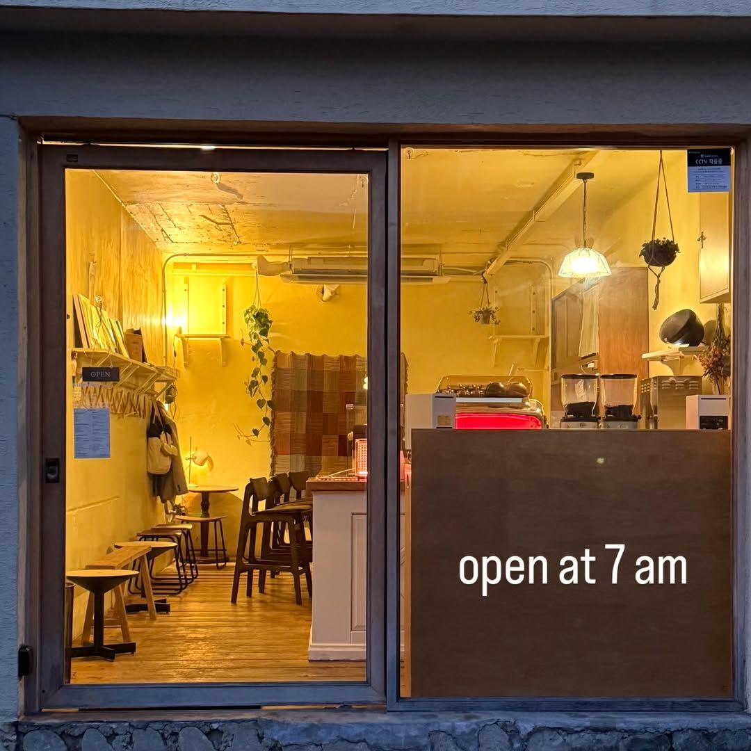 스테이로우는 평일에 오전 7시부터 영업을 시작한다. / 이미지 출처: 스테이로우 공식 인스타그램 계정