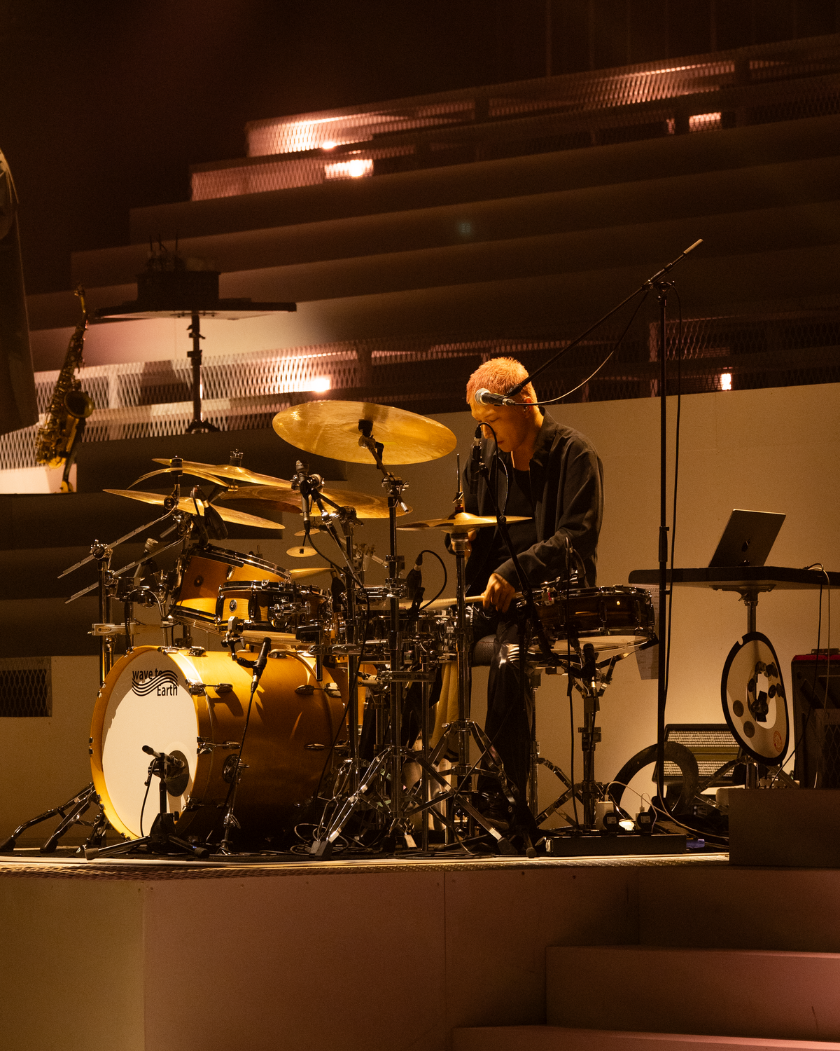 웨이브투어스 '사랑으로 0.3' 콘서트 현장 / 이미지 출처: 웨이비