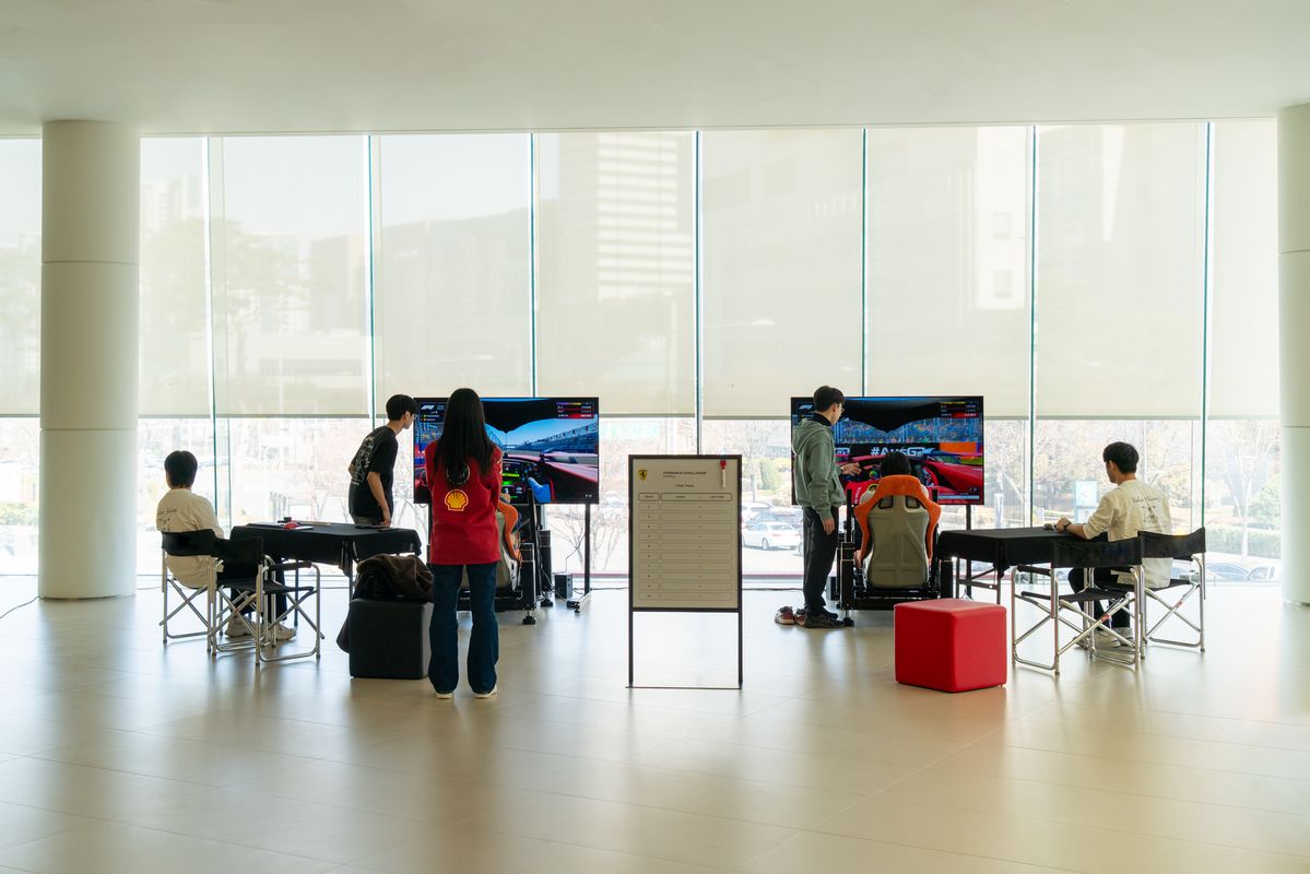 시뮬레이터 장비는 도합 1000만원이 훌쩍 넘을 정도로 고가이다. 하지만 그 값을 톡톡히 한다. 