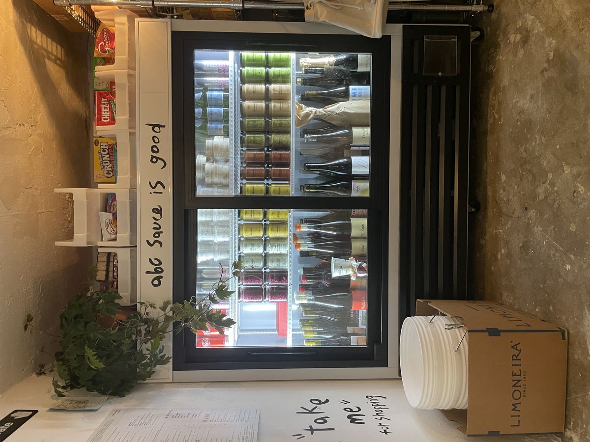 홈메이드 소스와 미니 스낵팩도 판매한다. / 출처: 양혜연