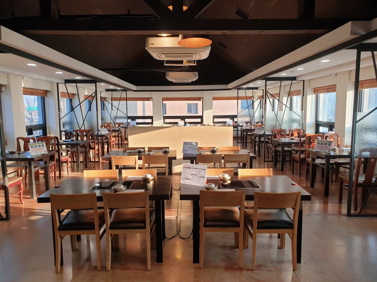 내부 공간이 넓어 쾌적하게 식사를 즐길 수 있다. / 출처: 달마당쭈꾸미 네이버지도 업체 등록