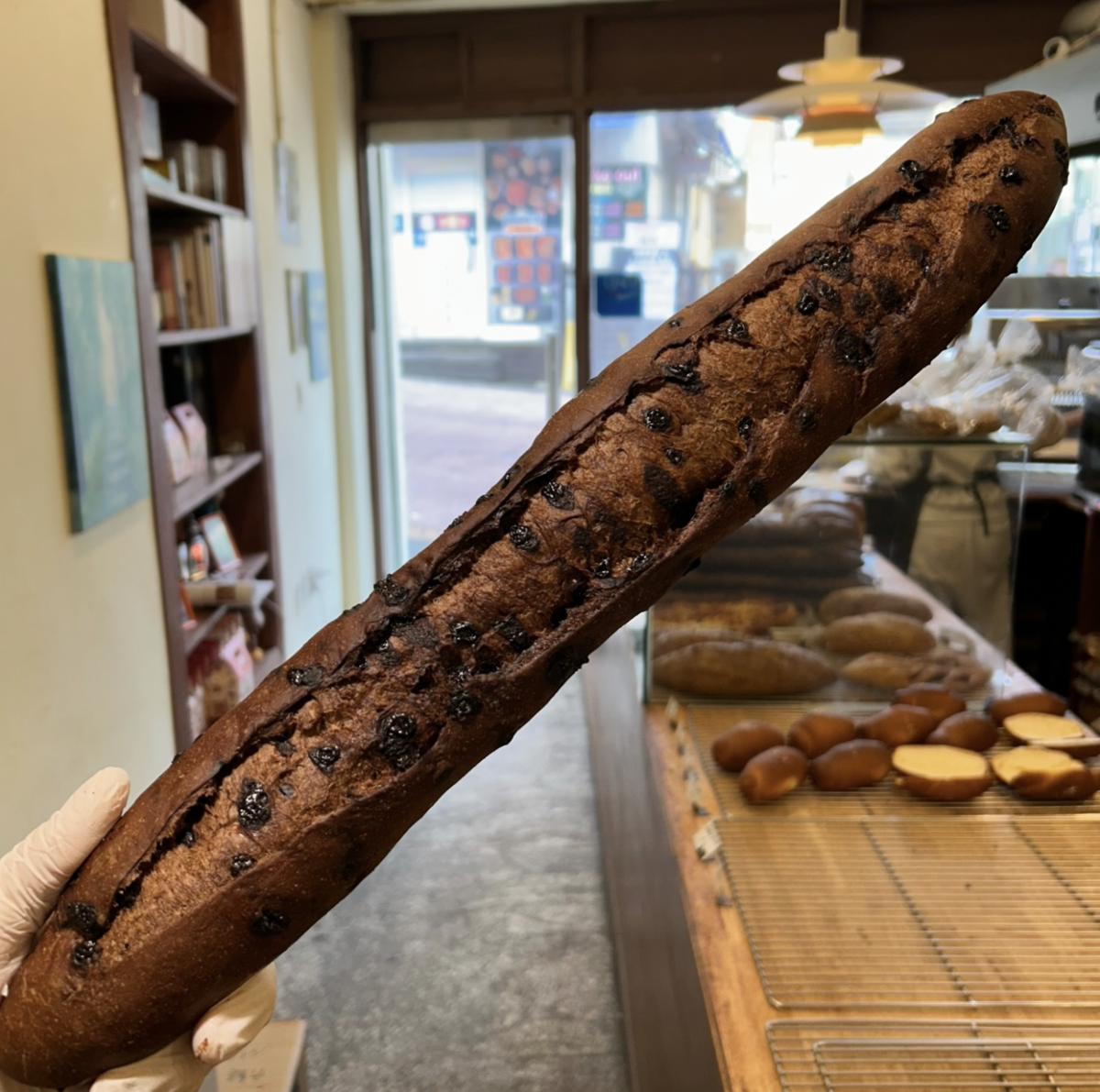 다른 곳보다 길쭉하고 크다. / 출처: 글룩베이커리 인스타그램(@gluck_bakery_seoul)