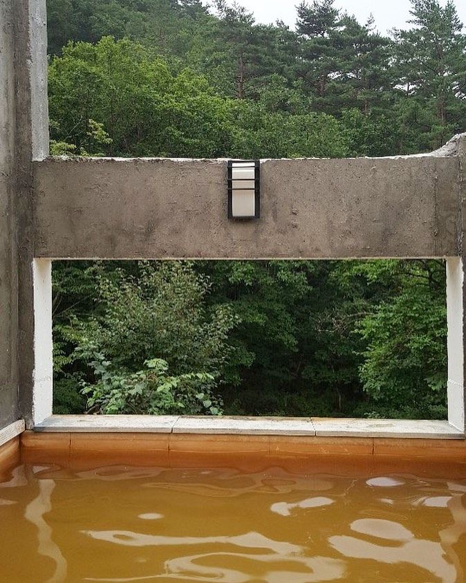 설악산 속 노천탕인 필례 게르마늄 온천 / 이미지 출처: 인스타그램 @pihhye_hotspring