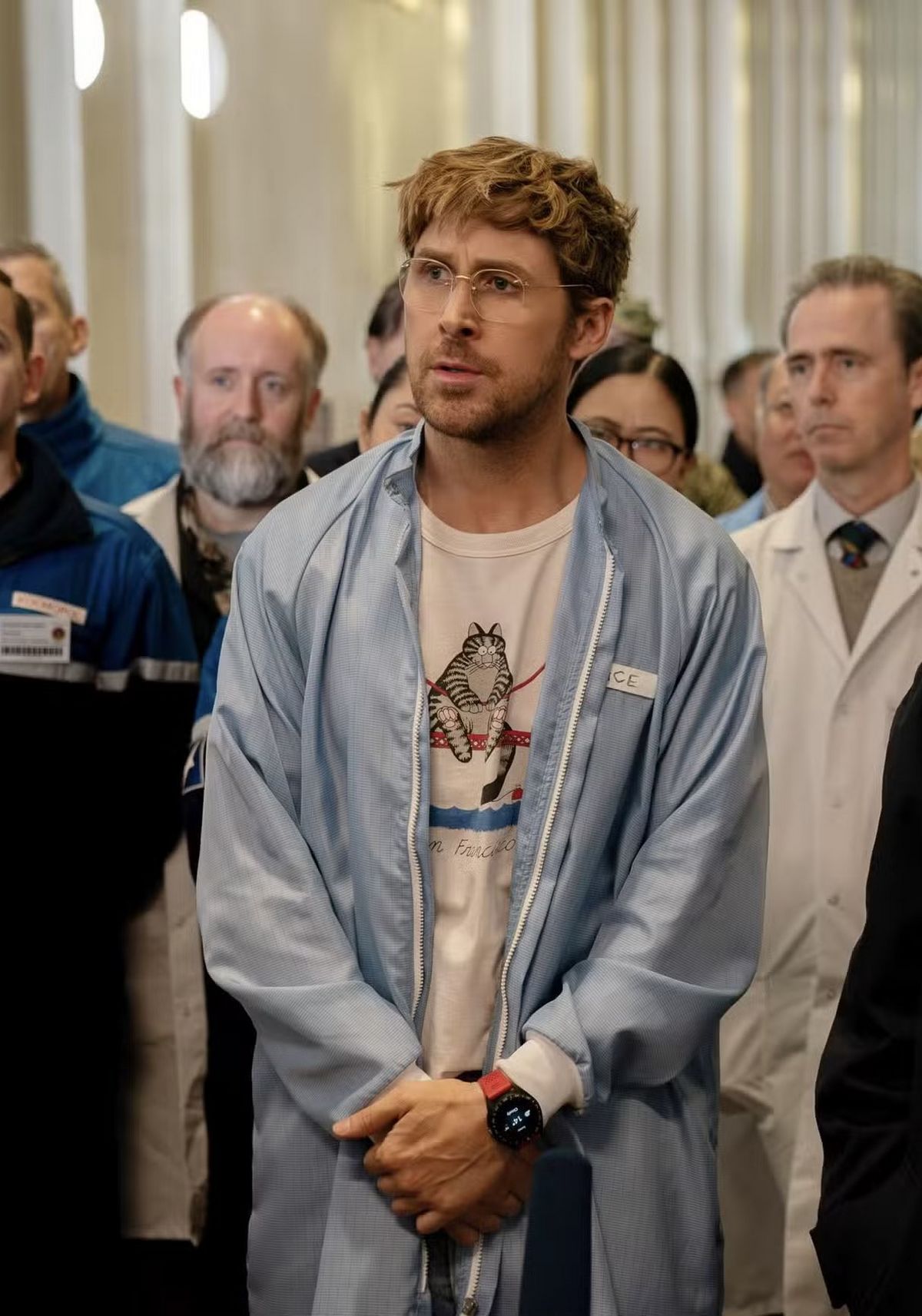 너드미를 대표하던 안경도 섹시할 수 있다는 걸 보여준 라이언 고슬링 / 이미지 출처: Amazon Content Services LLC.