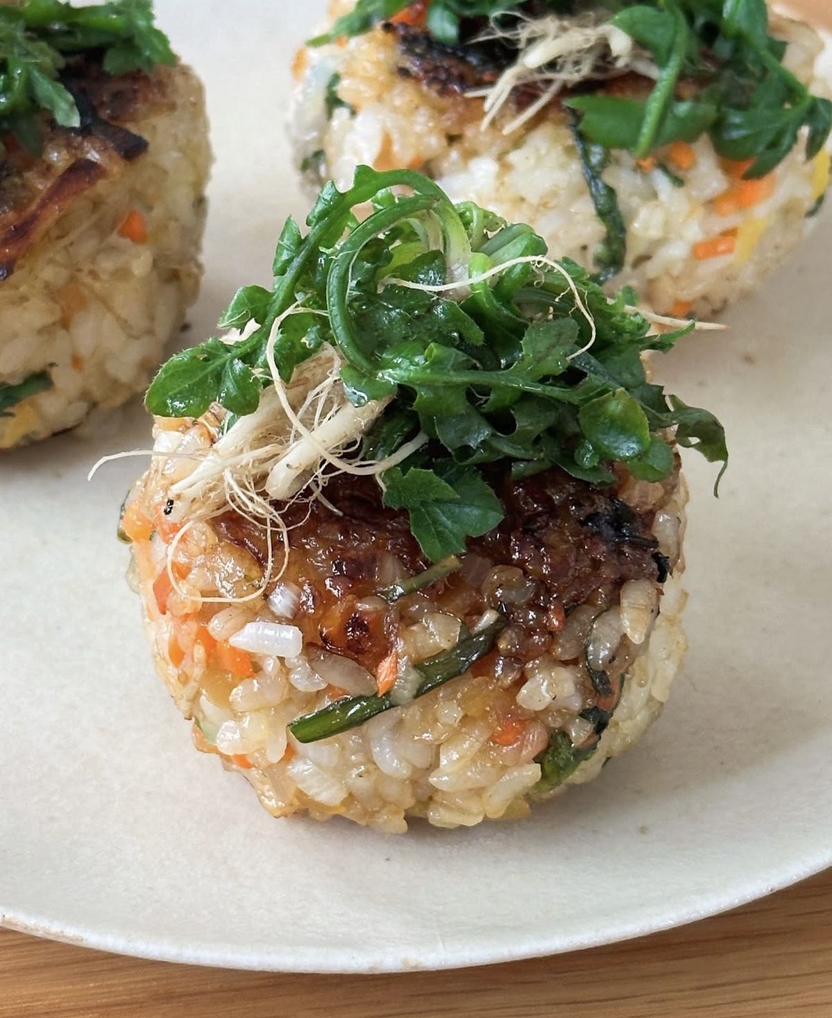 봄 제철나무 비빔주먹밥 / 이미지 출처: @propermarket_official 