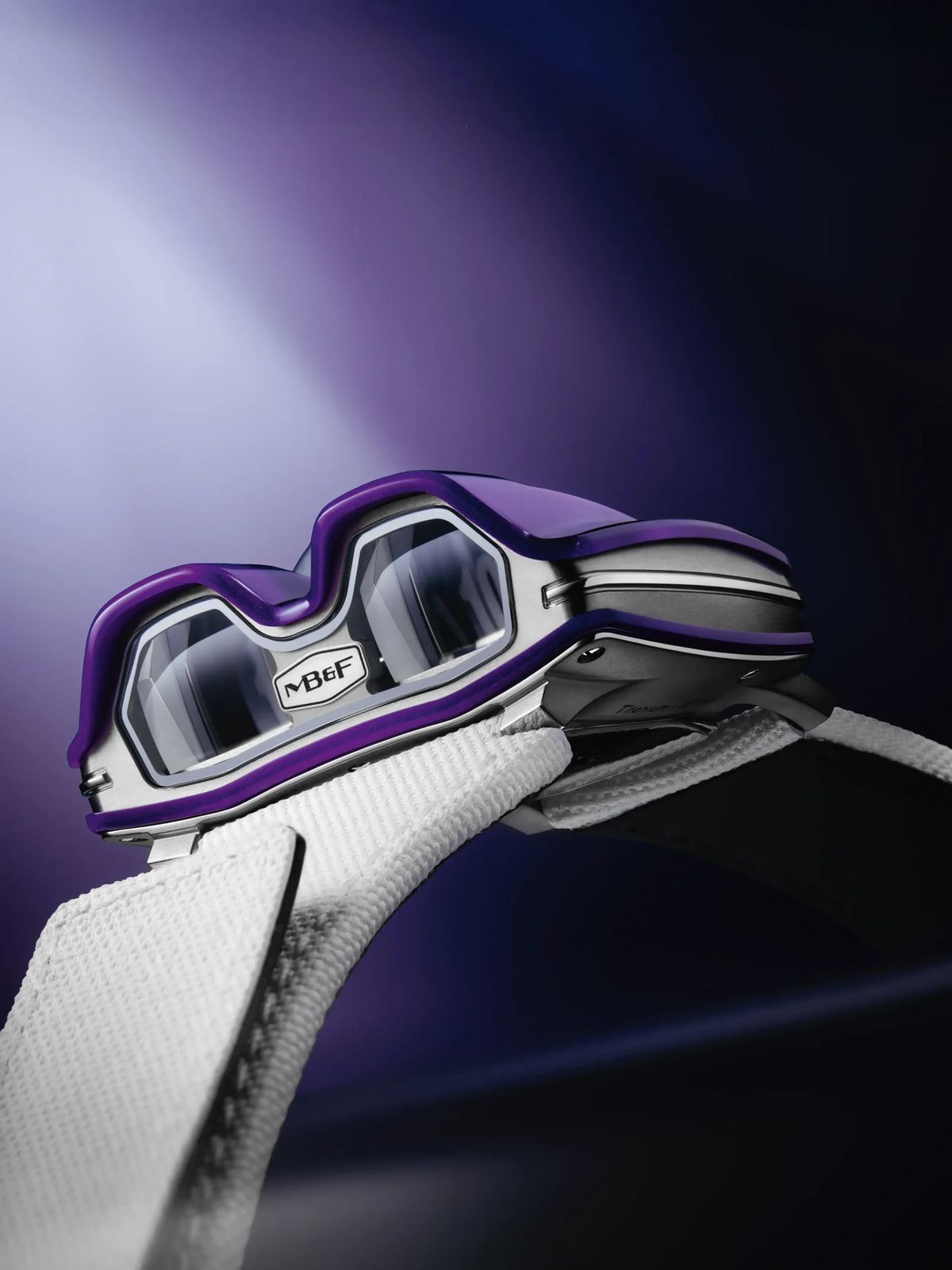 단 33개 한정으로 선보이는 MB&F HM8 마크2 퍼플 / 이미지 출처 : MB&F 