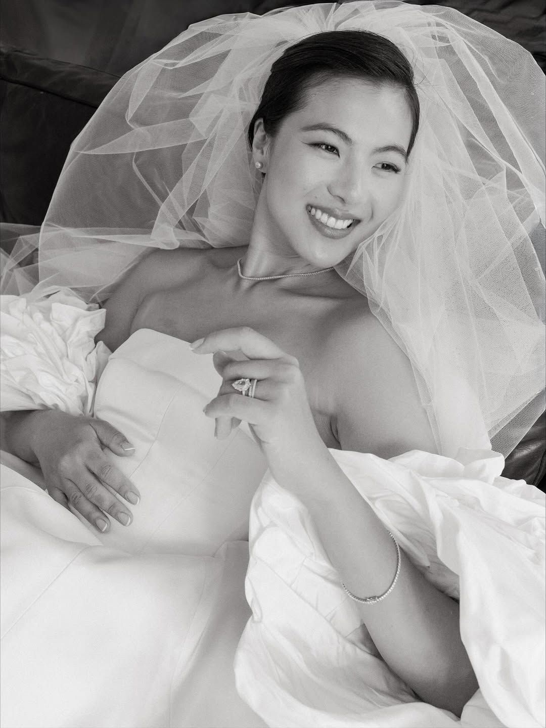 다혜 드 지방시(Dahye de Givenchy)의 클래식 웨딩 스냅 /이미지 출처: 인스타그램 @dahyedegivenchy