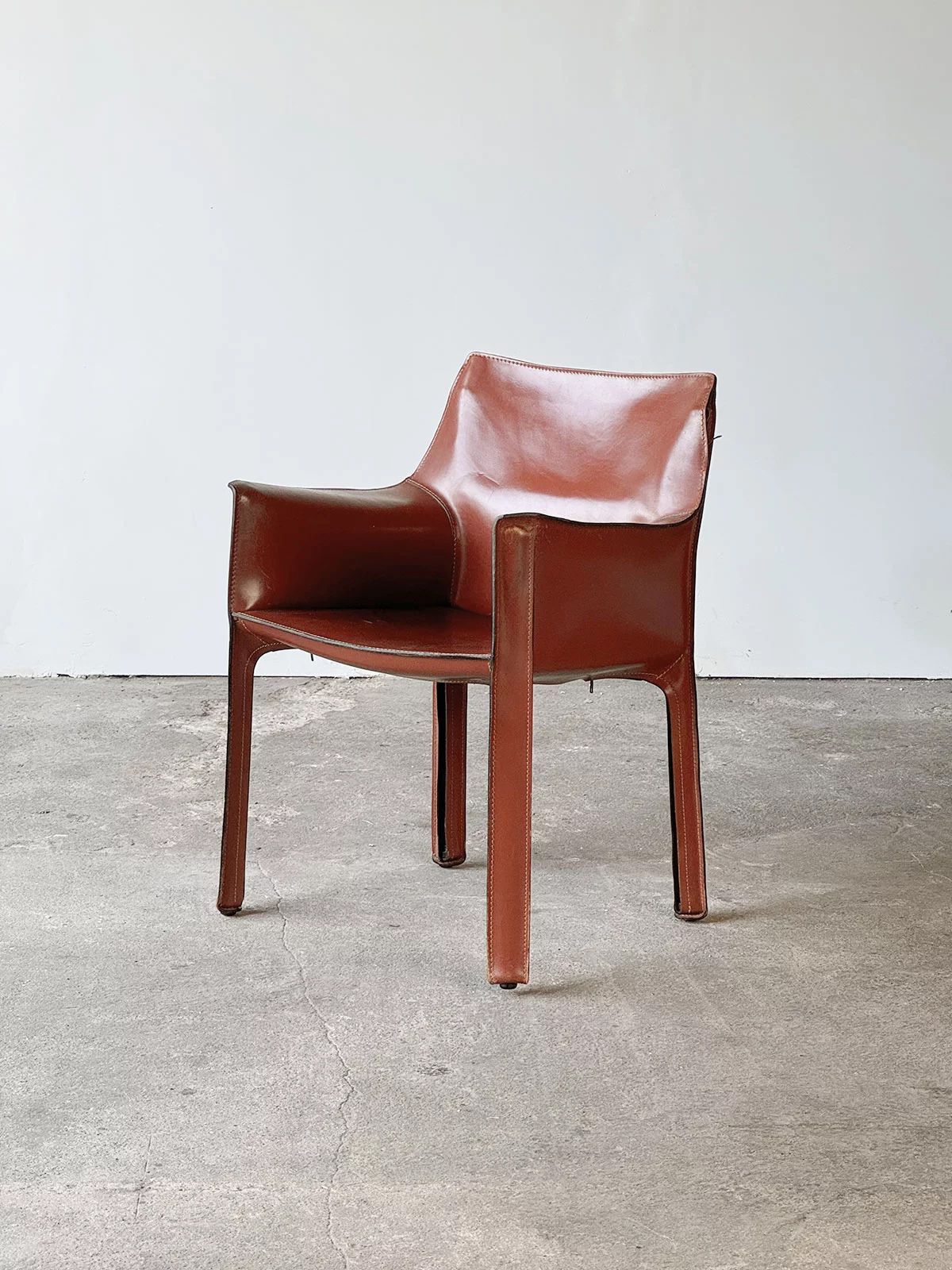 마리오 벨리니의 캡 체어 / 이미지 출처: krzeslarz