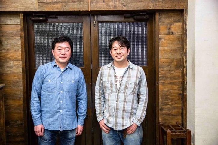 웨어하우스 설립자 켄이치 시오타니와 켄지 시오타니 / 이미지 출처: 핀터레스트