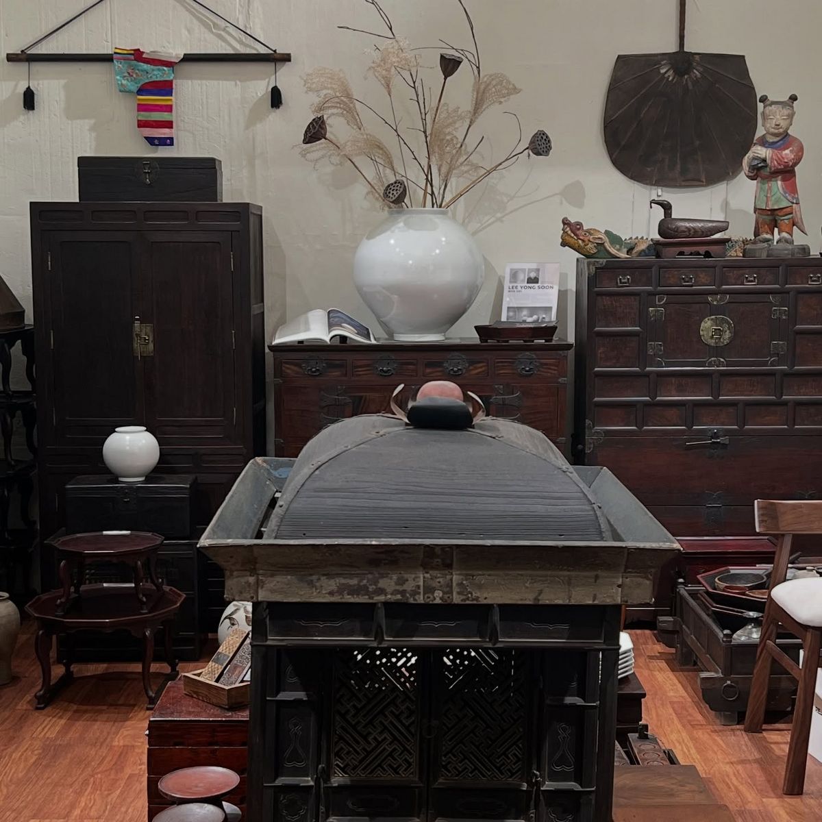 이미지 출처: 인스타그램 @gahwa_antique 