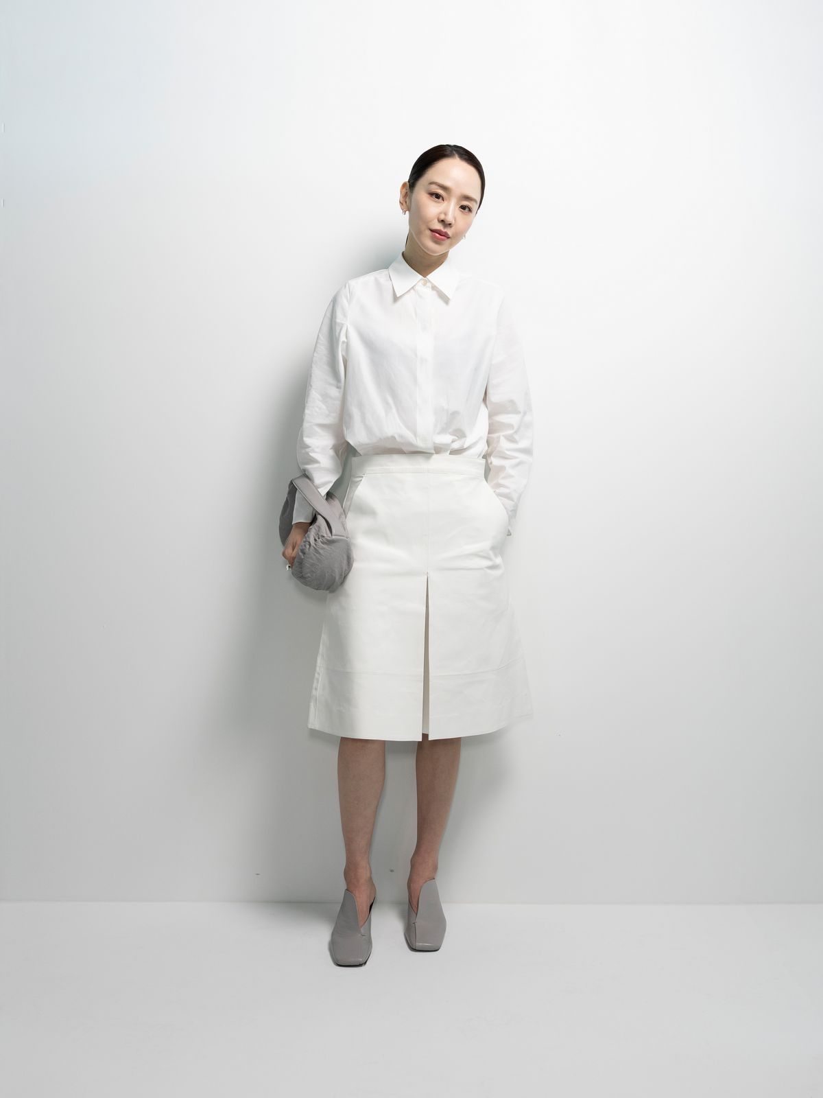 코스 쇼에 참석한 신혜선 | 출처: COS