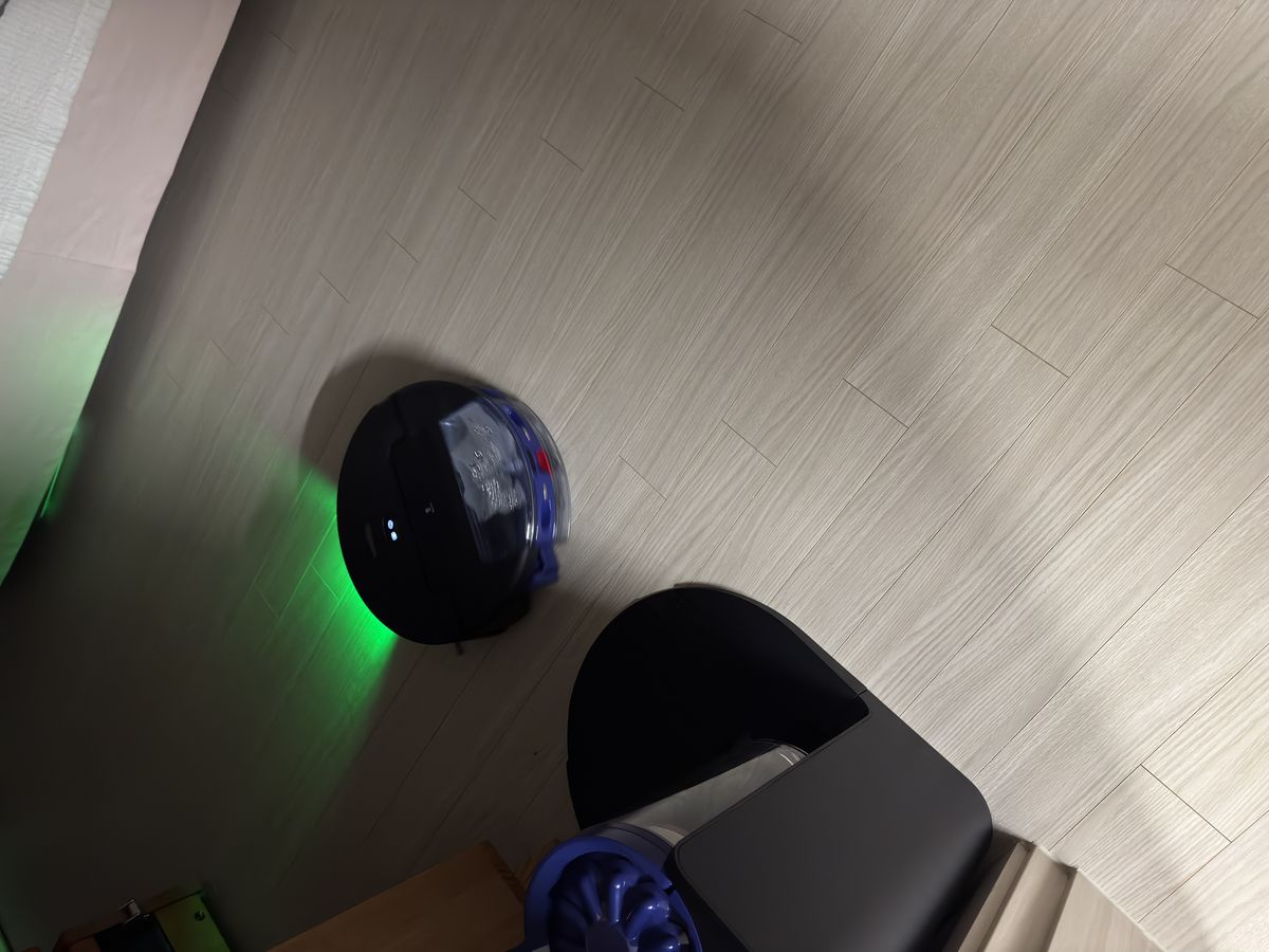 직접 사용해본 다이슨 Ai 로봇 청소기 / 이미지 출처: 에스콰이어