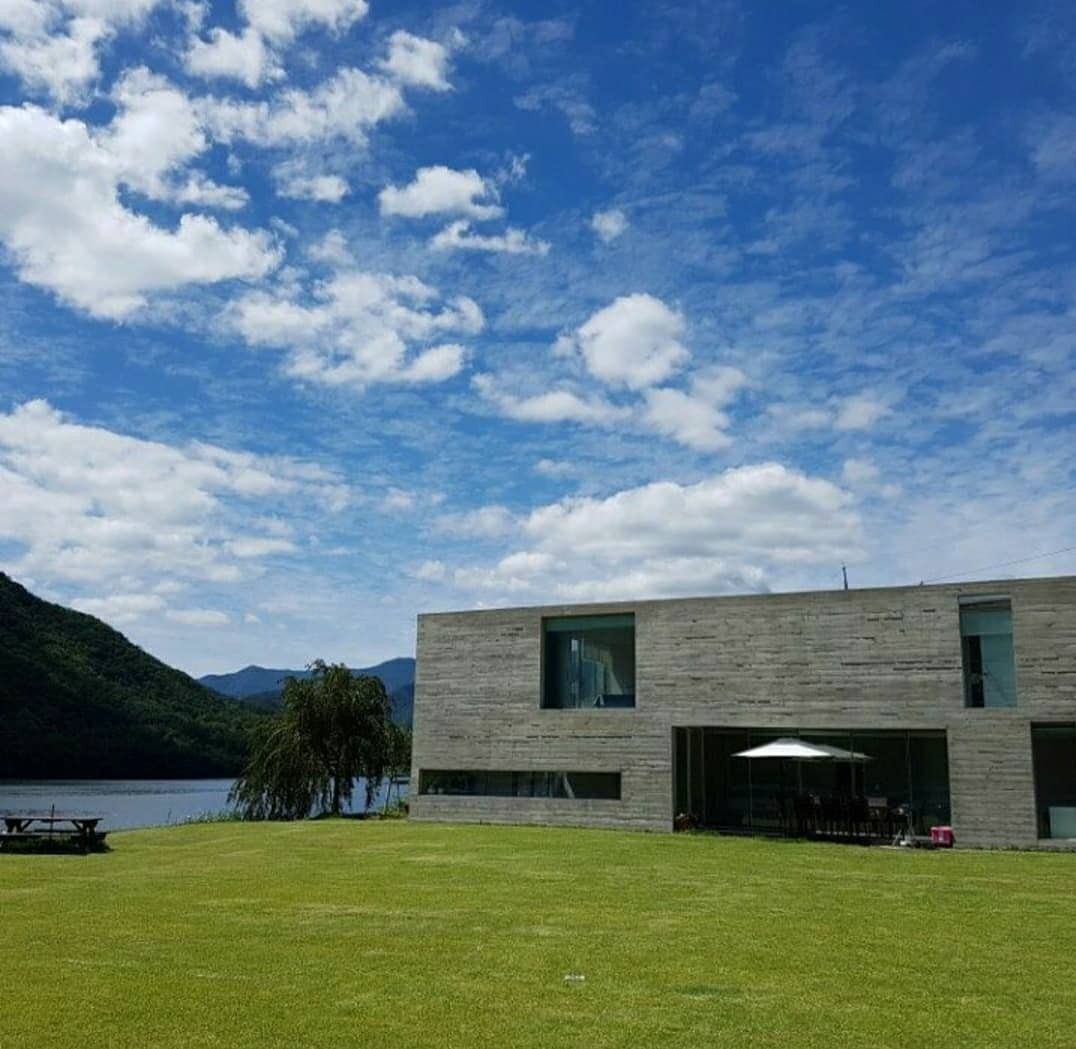 BTS In The Soop의 촬영 배경이 된 레이크 192. / 이미지 출처: 레이크 192