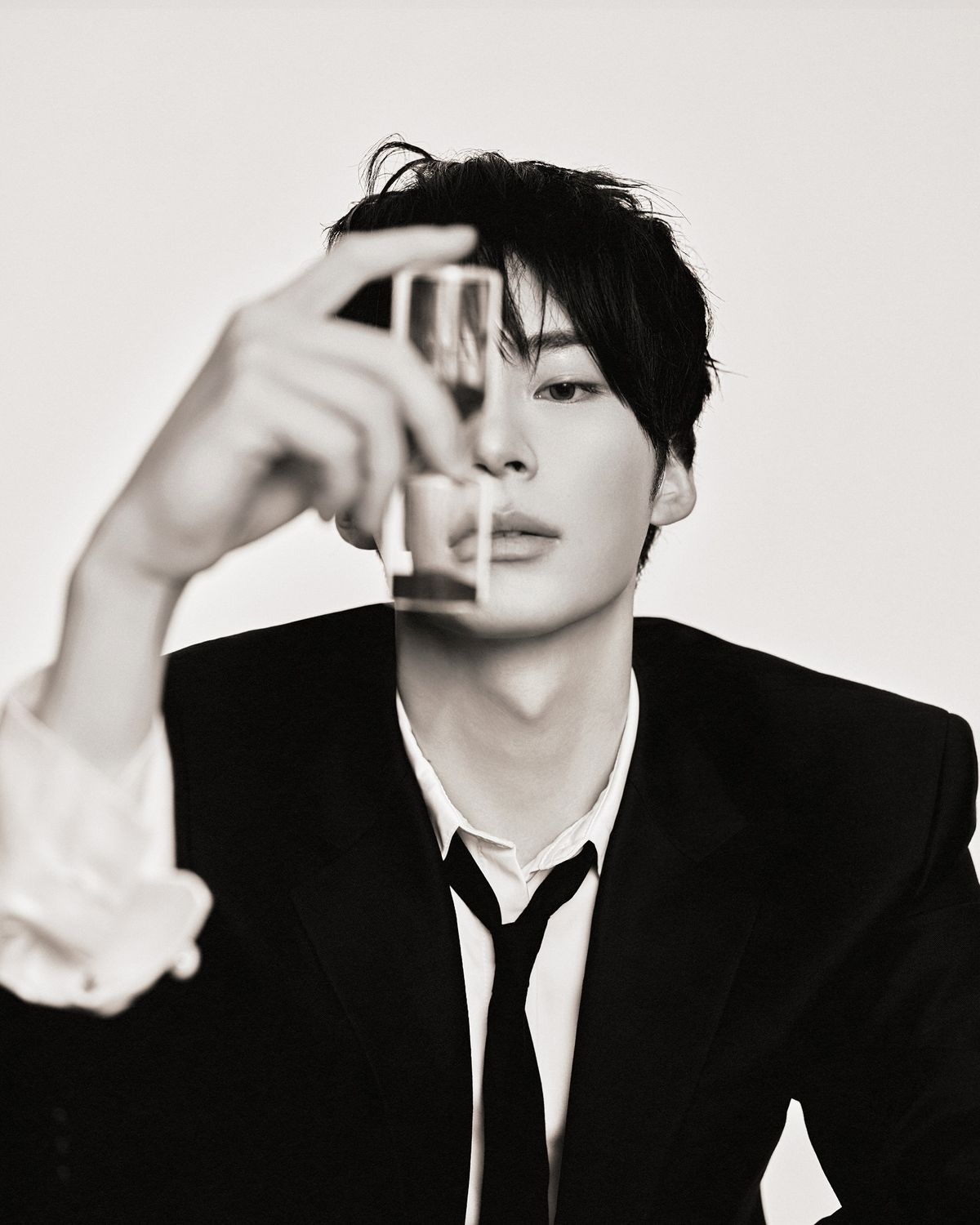 새로운 프로필을 공개한 제로베이스원 5인/ 인스타그램 @zb1official