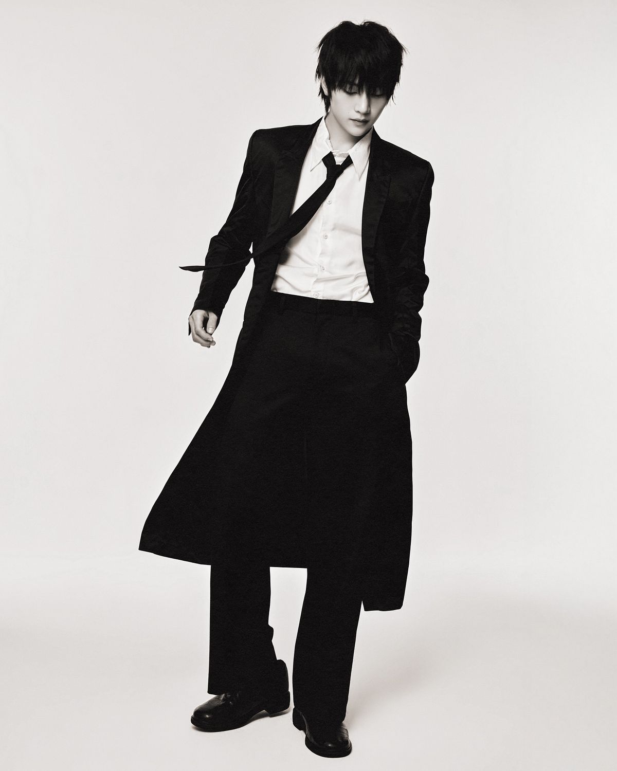 새로운 프로필을 공개한 제로베이스원 5인/ 인스타그램 @zb1official