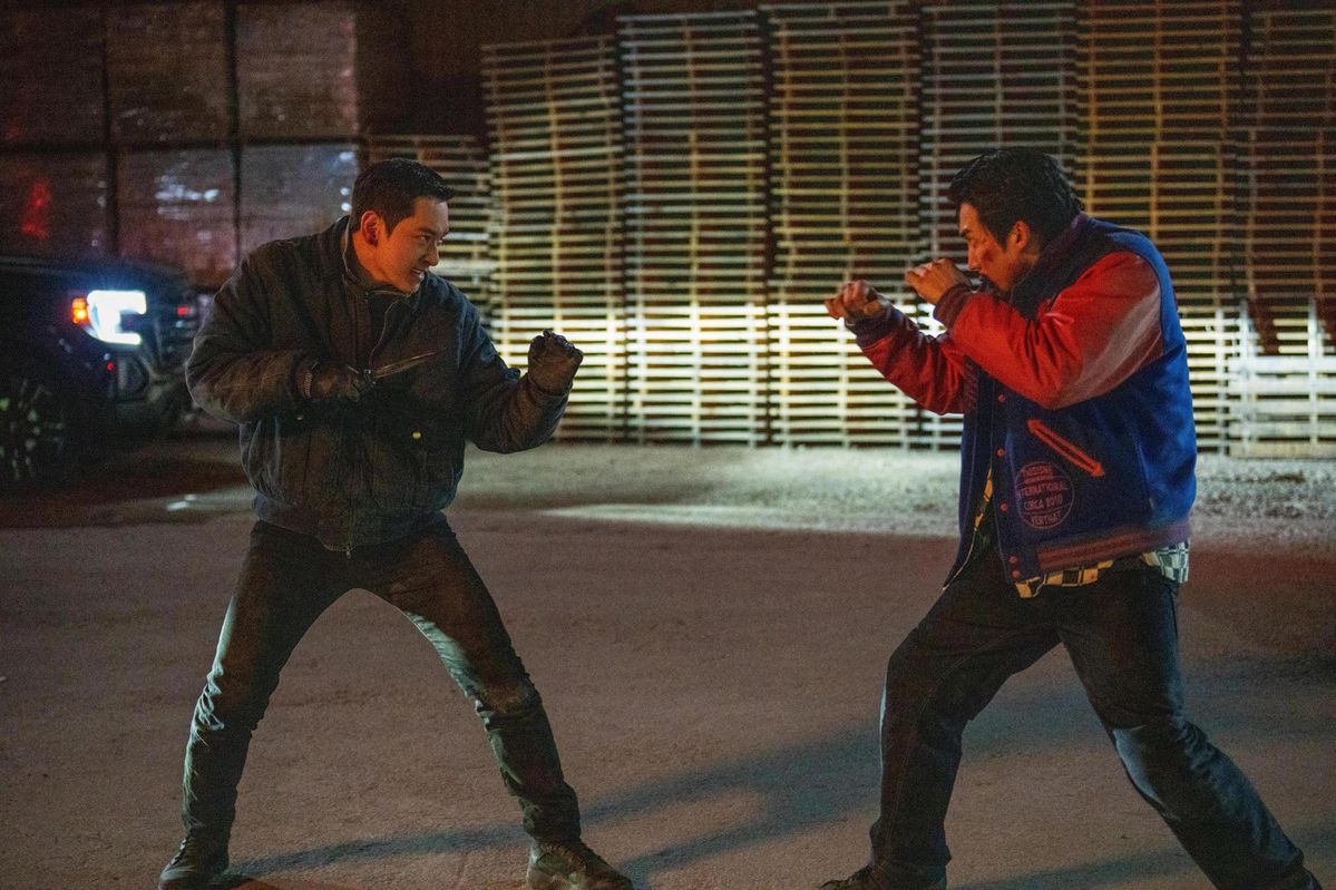 추위 속에서 두 배우의 파트너십이 더욱 돋보였다. / 출처: 넷플릭스