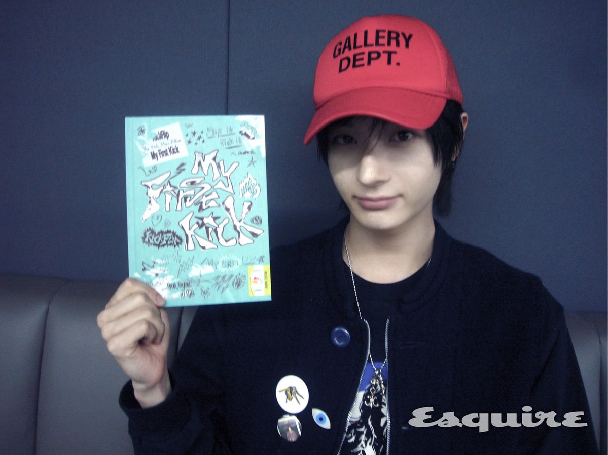 미니 4집 'My First Kick(마이 퍼스트 킥)' 발매를 기념해 인터뷰를 진행한 킥플립 동화