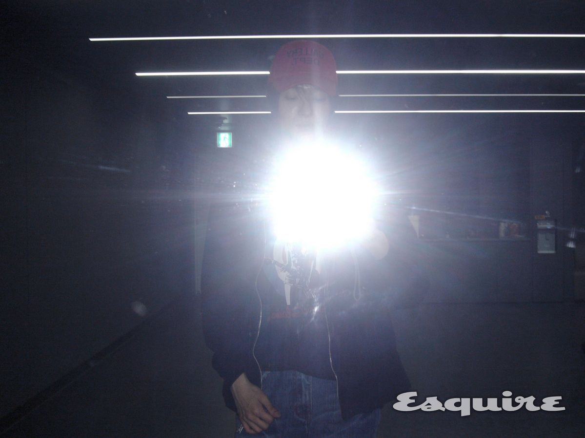 미니 4집 'My First Kick(마이 퍼스트 킥)' 발매를 기념해 인터뷰를 진행한 킥플립 동화