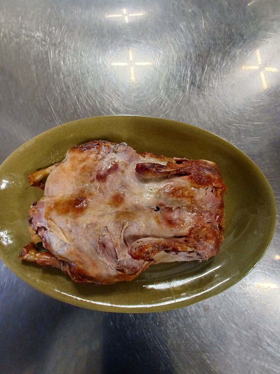 ‘오리찰흙구이’는 조리 시간이 길어 사전 예약이 필수다. / 출처: 하얀집가든 네이버지도 업체 제공