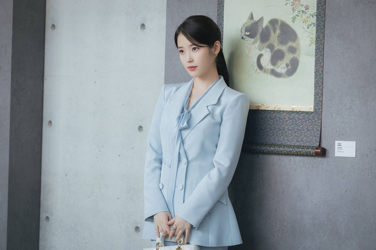 평민이라는 이유로 무시 받던 '성희주'가 신분상승을 위해 '이안대군'과 결혼하는 이야기를 담고 있다. / 출처: 디즈니플러스