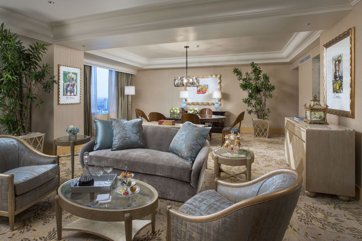 호텔 물리아 세나얀 자카르타의 얼 스위트 룸 침실 공간. / 이미지 출처: 호텔 물리아 세나얀