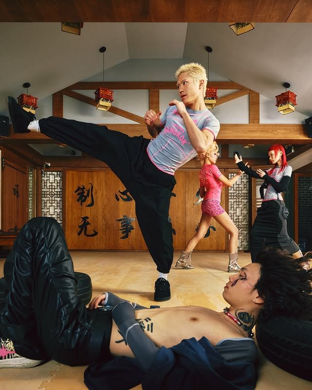 장소부터 모션까지 젊고 역동적인 IWANNABANGKOK의 캠페인. / 이미지 출처: IWANNABANGKOK