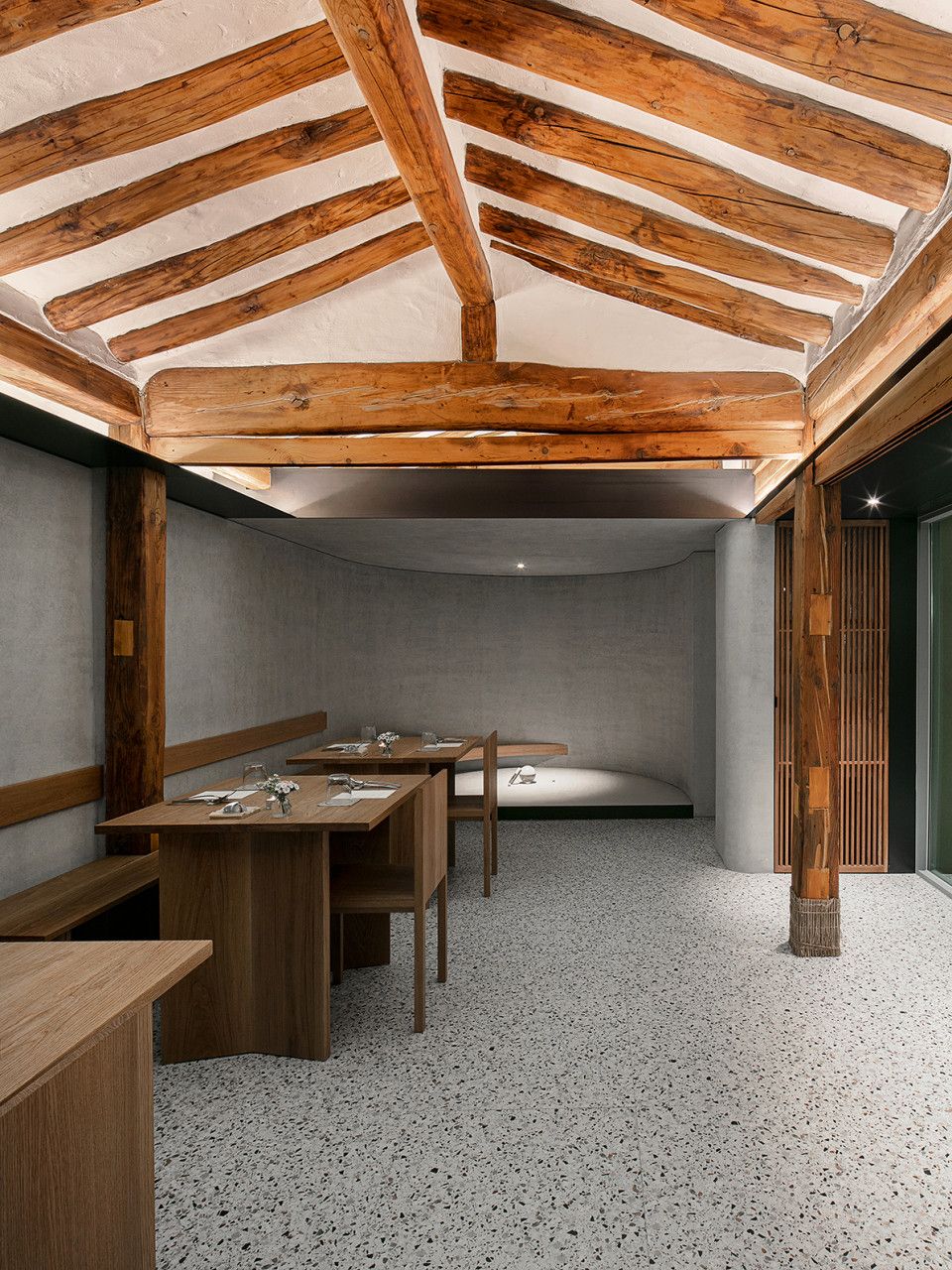 고즈넉한 한옥에서 스칸디나비안 퀴진을 즐길 수 있다. / 출처: 만가타 네이버지도 업체 등록