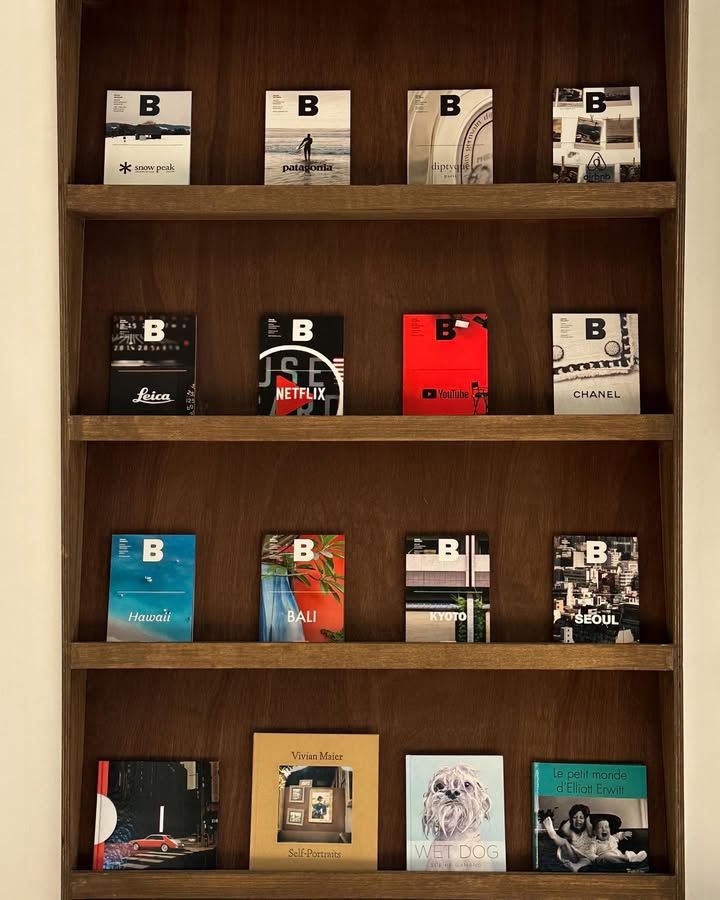 실내외 모두 여유를 위한 공간이 마련된 카페 앞마당. 이미지 출처: 네이버 지도 업체 제공 / 인스타그램 @jungys3160