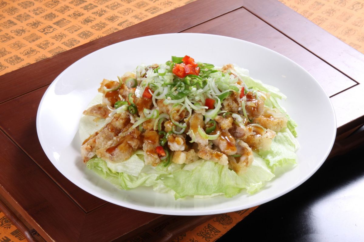  실크로드 대표 메뉴 중 하나인 유린기. / 이미지 출처: 네이버지도 업체 제공 사진