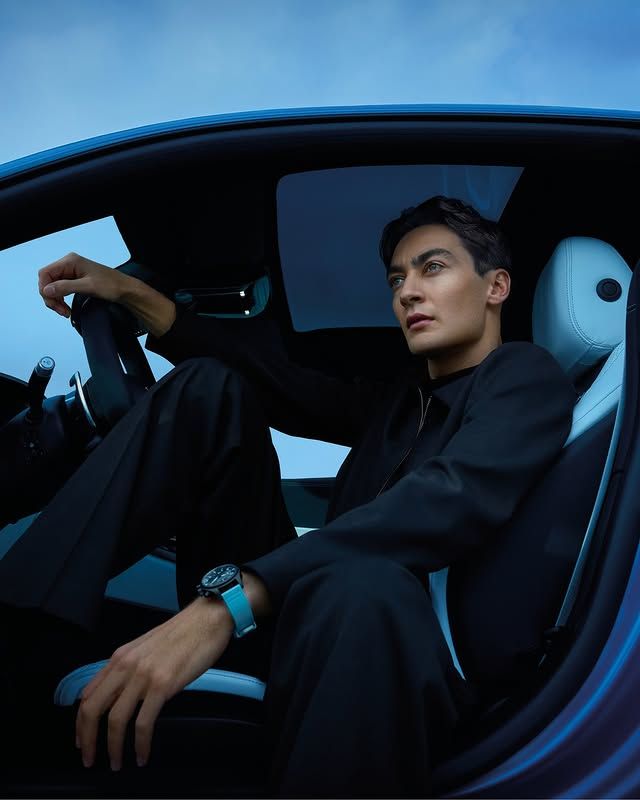 조지 러셀과의 협업 모델, '파일럿 워치 크로노그래프 41 & 오토매틱 41 조지 러셀' 워치 캠페인 사진. / 이미지 출처: 인스타그램 @iwcwatches @georgerussell63