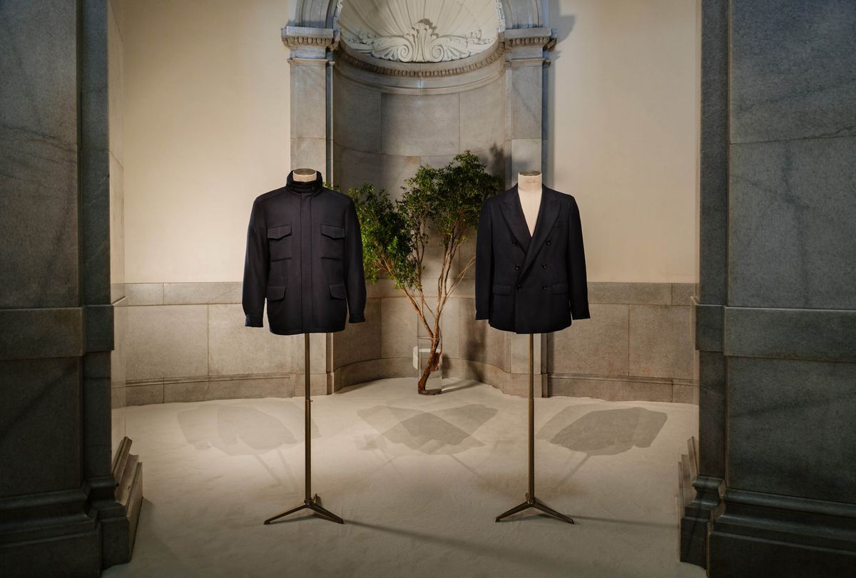 레코드 베일로 탄생한 더 기프트 오브 킹스 컬렉션.