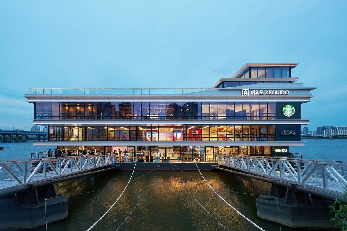 빙수 판매를 앞둔 스타벅스