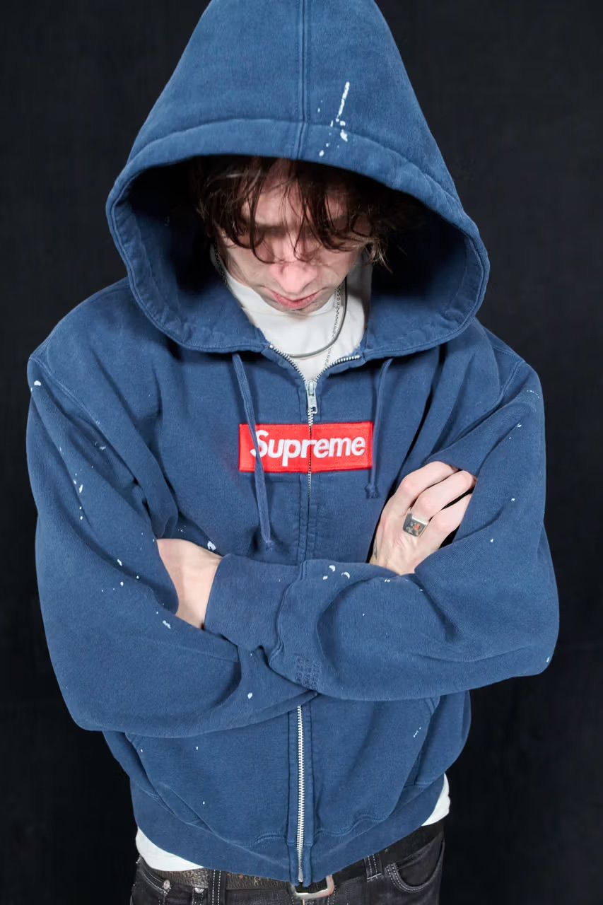 슈프림 x MM6 메종 마르지엘라의 26 S/S 컬렉션 제품 이미지 / 이미지 출처: 슈프림.