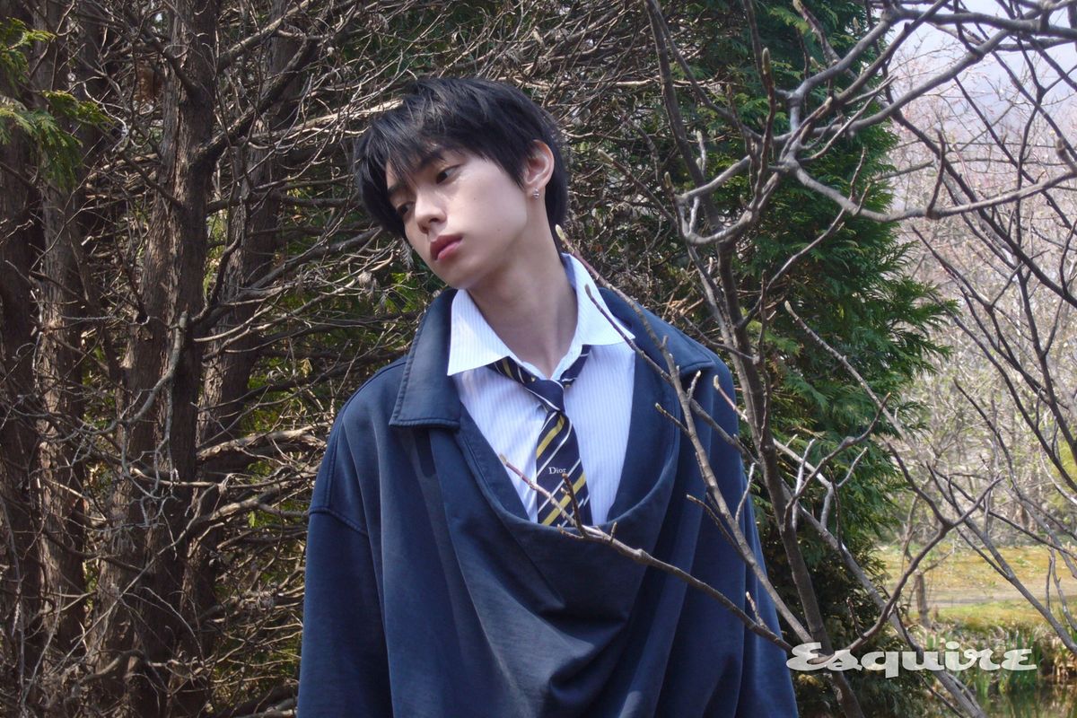 에스콰이어 화보 촬영장에서 플레어 유, 립우