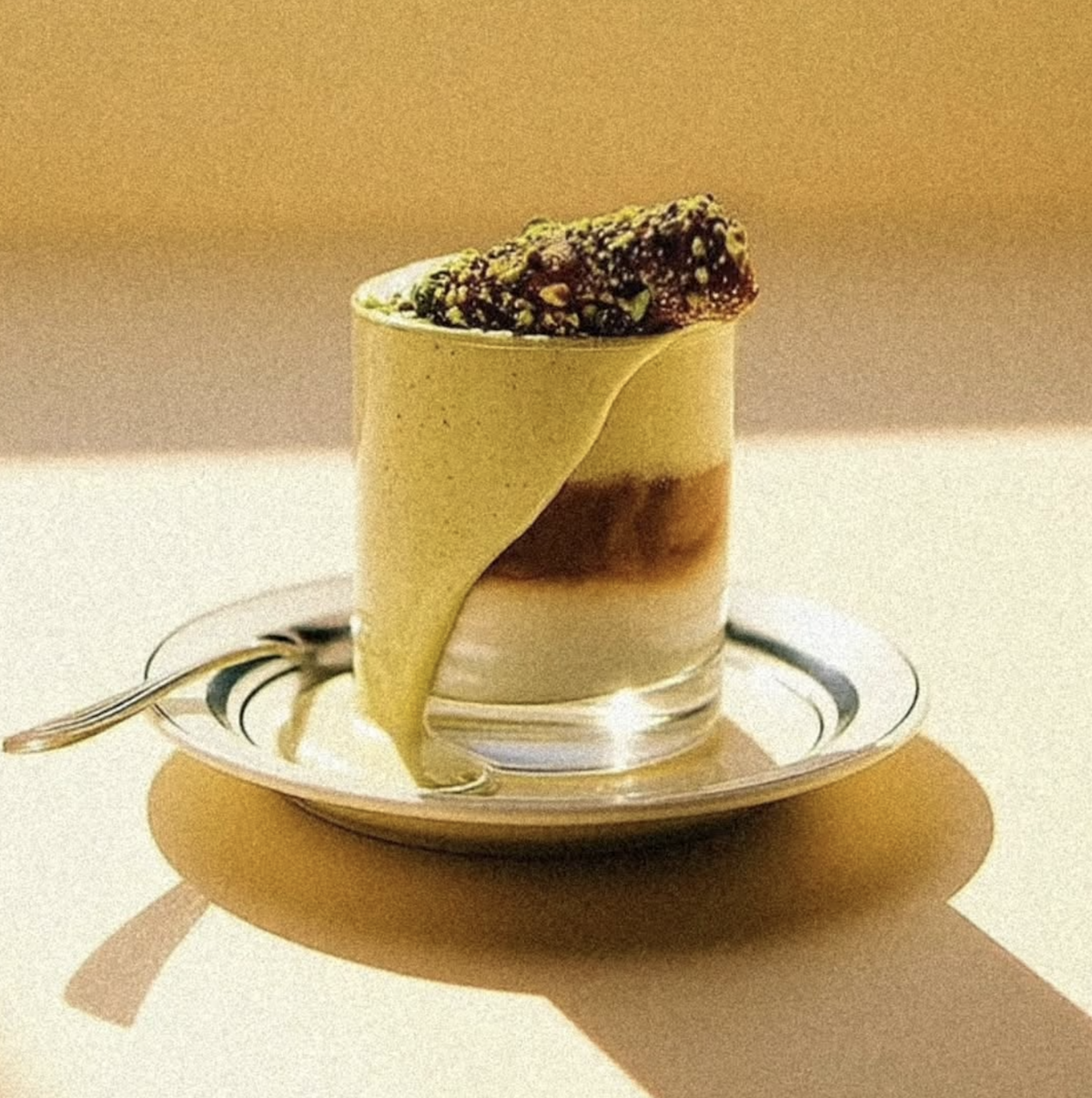 나폴리 대표 디저트를 재해석한 성민수 파티시에의 ‘트레스드’