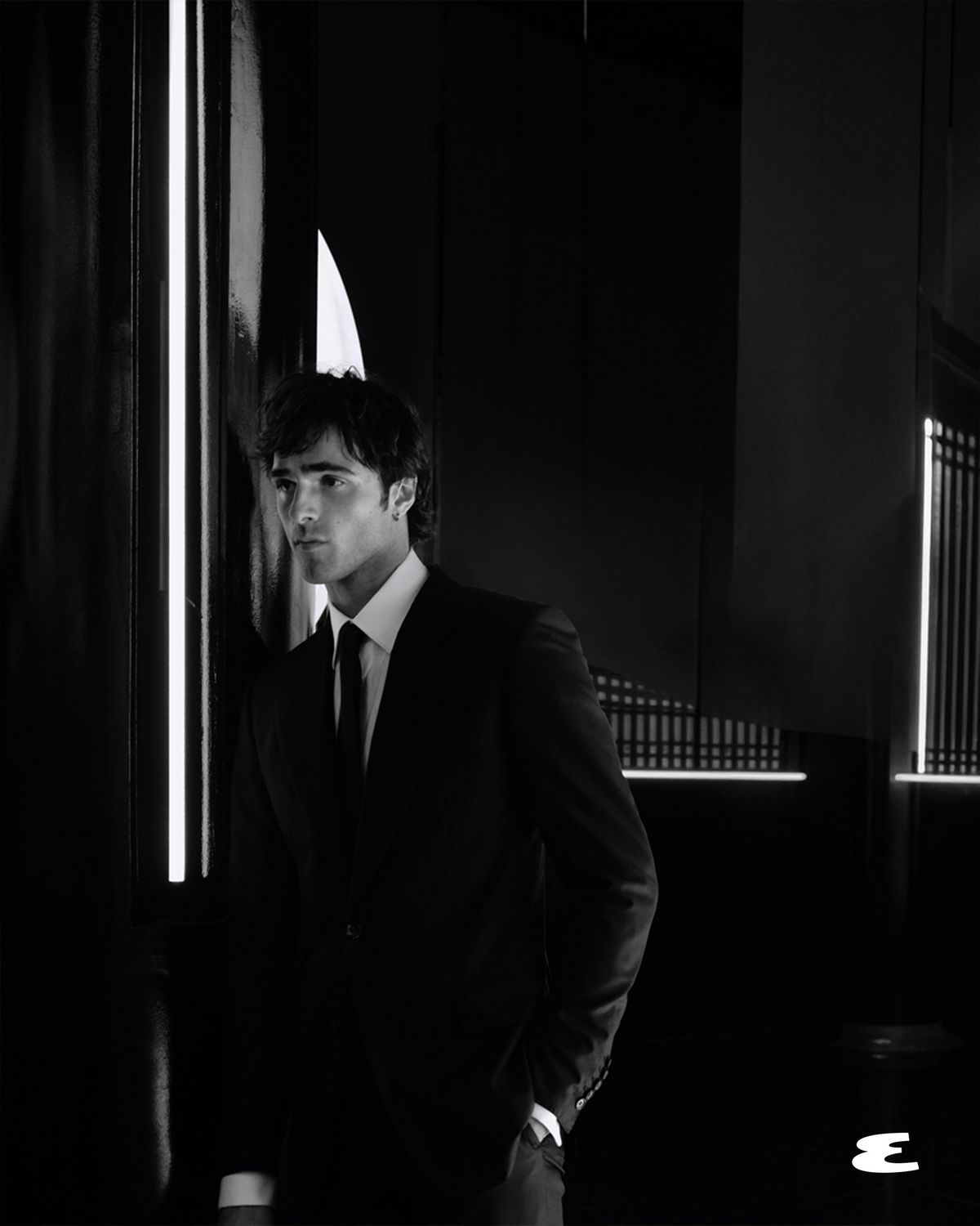 현장에서 담은 제이콥 엘로디의 또 다른 모습 / 이미지 출처: 샤넬