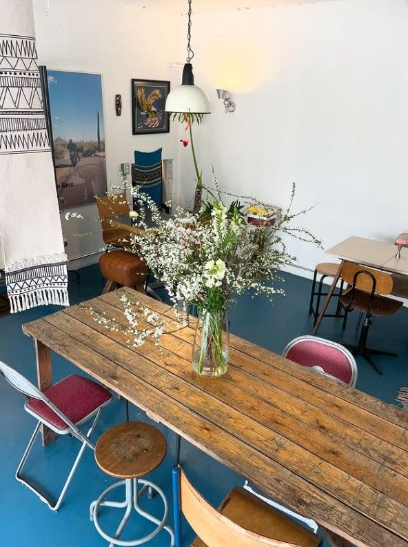 에이미베이크샵의 인기 포인트 중 하나는 에스닉 무드의 공간이다. / 출처: 에이미베이크샵 네이버 플레이스