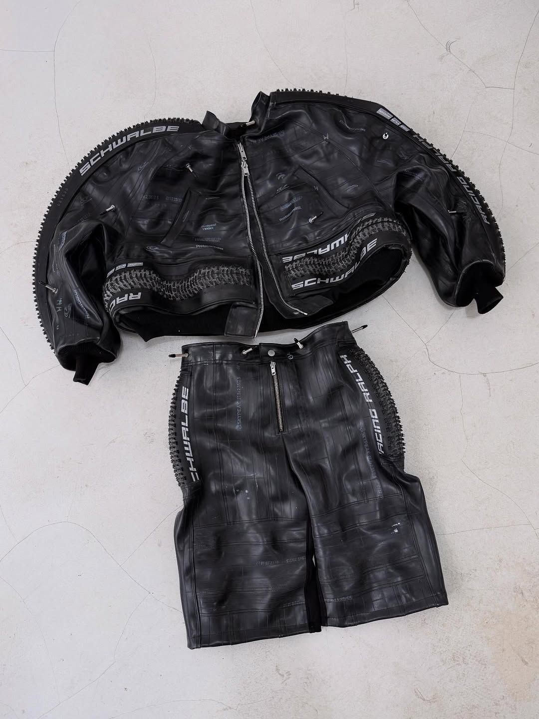 타이어로 만든 옷 / 이미지 출처: @hardworkup 