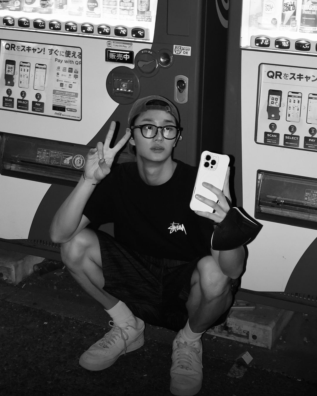 일본 여행 중인 배우 김재원. 사진 출처: @rlawodnjs_