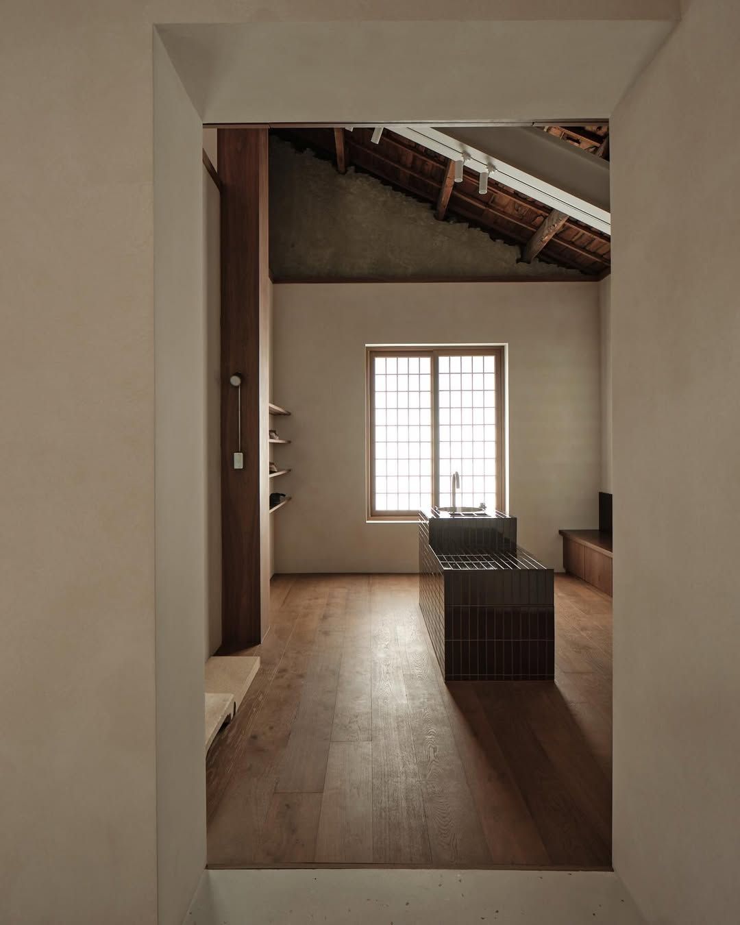 태오양 스튜디오에서 작업한 버켄스탁 도산점 / 이미지 출처: @teoyang 