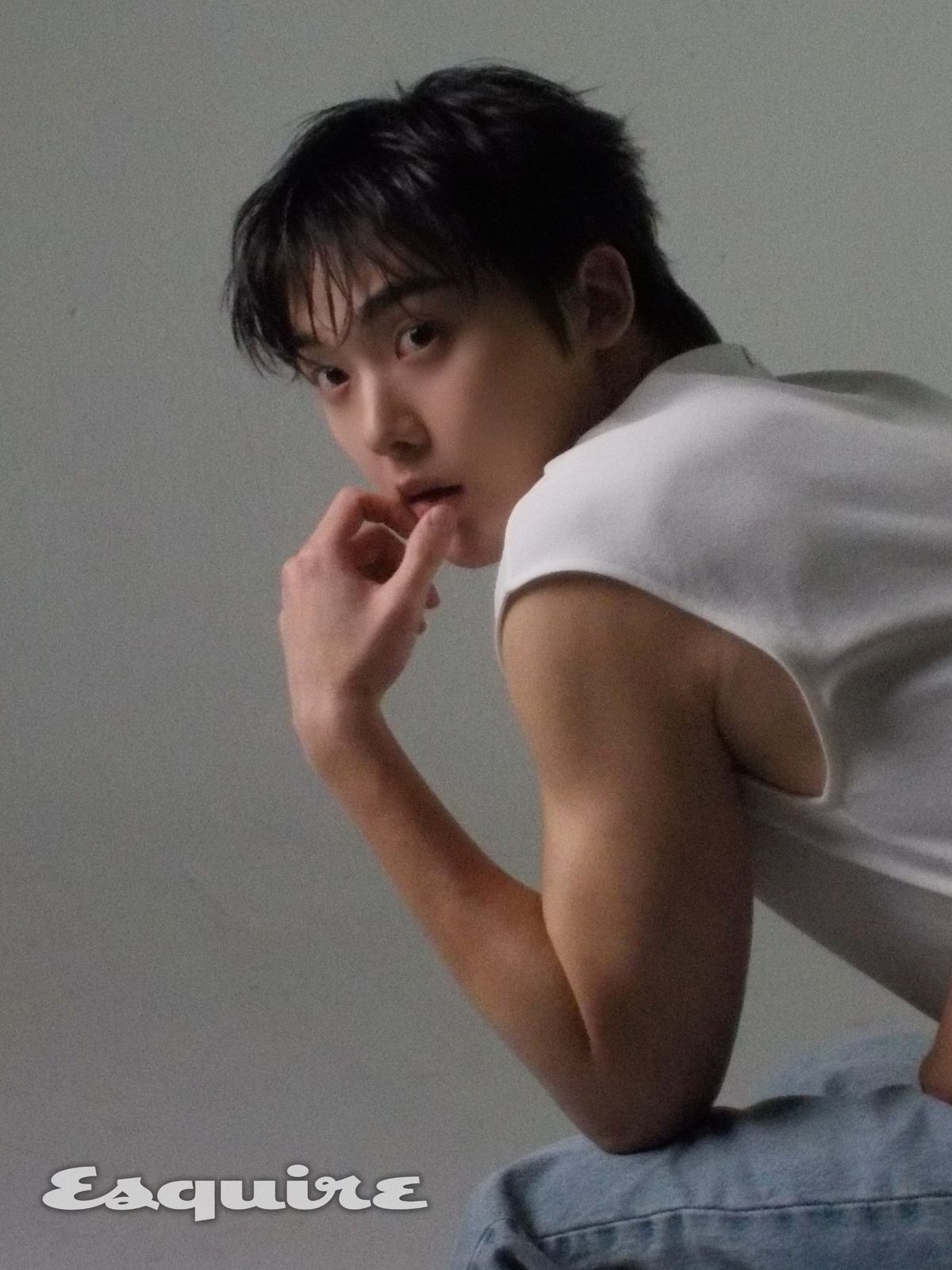 세 번째 미니 앨범 NO REASON 으로 돌아온 윤산하