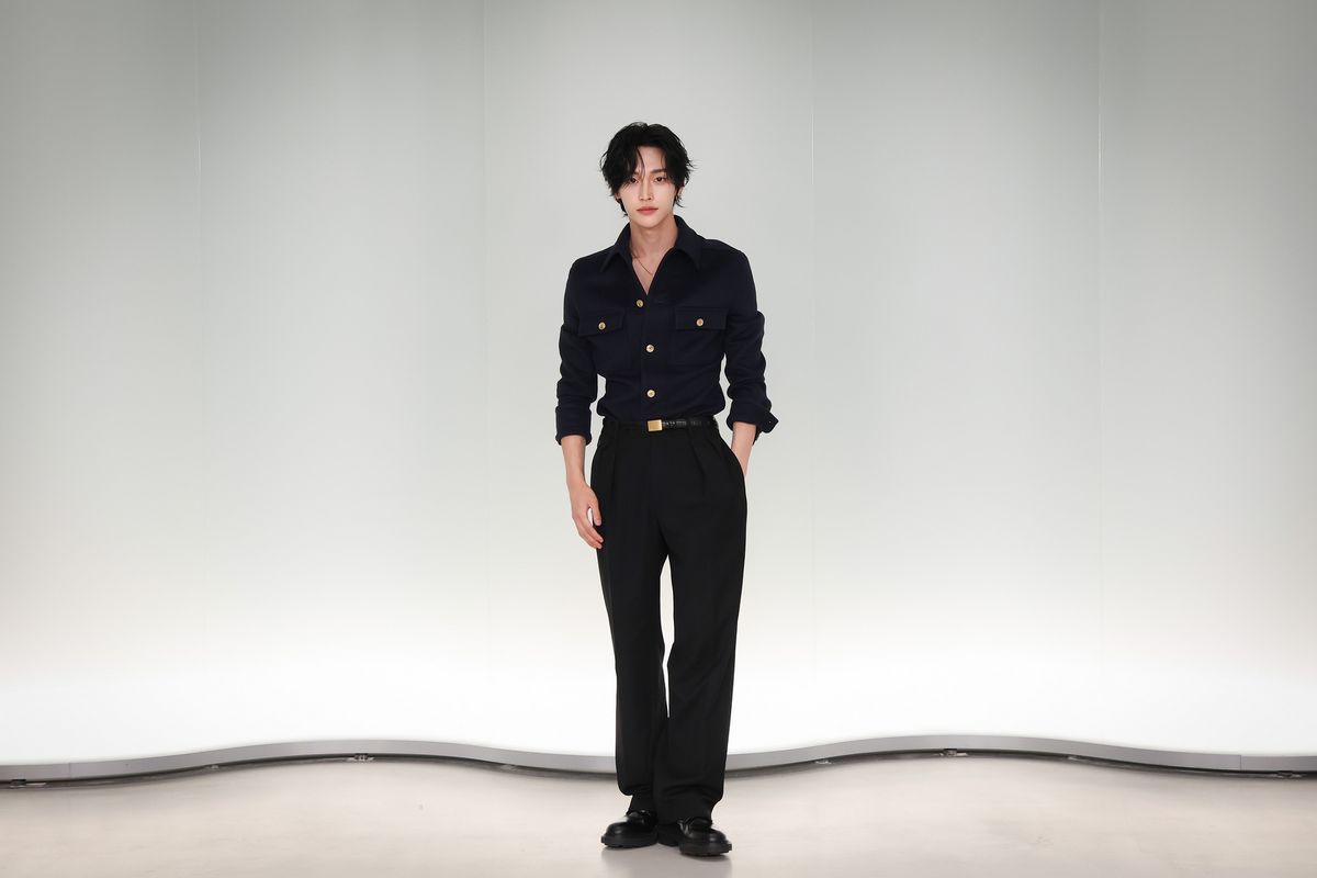 2026 샤넬 공방 컬렉션에 참석한 라이즈 원빈의 모습. / 이미지 출처 : 샤넬 