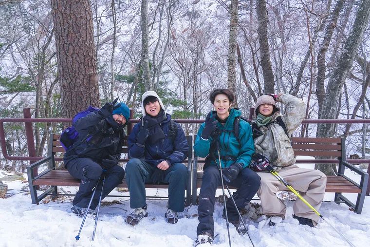 카더가든, 도운, 이채민, 타잔이 출연하고, 에그이즈커밍이 제작한 예능 '대체 등산을 왜 하는 건데?' / 이미지 출처: 넷플릭스
