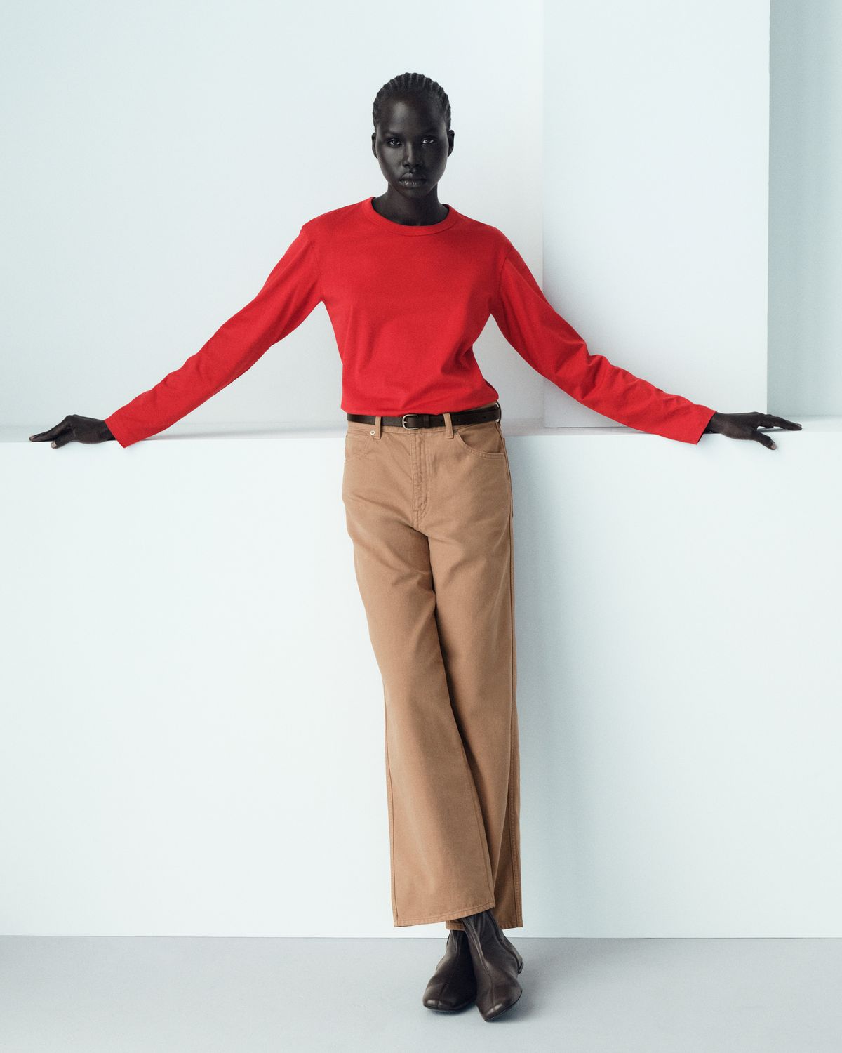 ‘Confidence in Form’를 테마로 한 Uniqlo U 컬렉션 / 이미지 출처: 유니클로