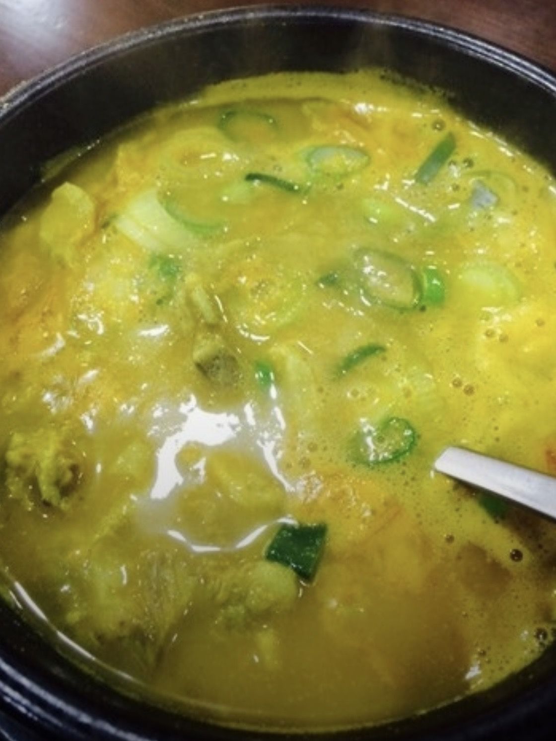 부드러운 순댓국 국물에 카레의 풍미를 더한 카레 순댓국. / 이미지 출처: 네이버지도 업체 등록